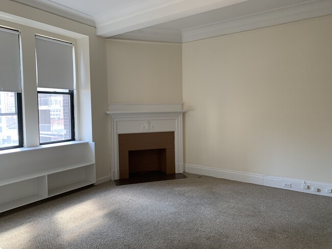 Building Photo - 62 Boylston St