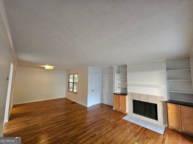 Foto del edificio - 1150 Collier Rd NW