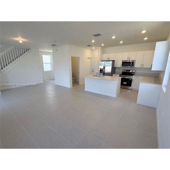 Foto del edificio - 2539 SE 26th Rd