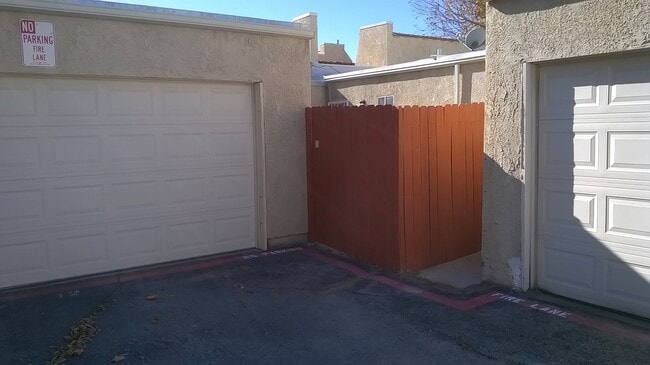 Foto del edificio - 44200 Kingtree Ave