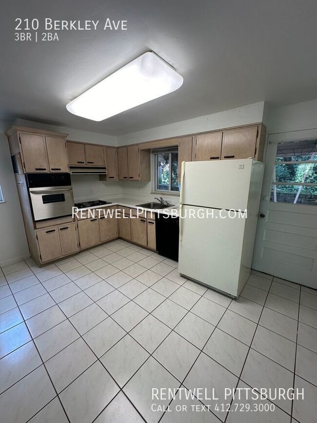 Foto del edificio - 3 Bedroom home in Forest Hills