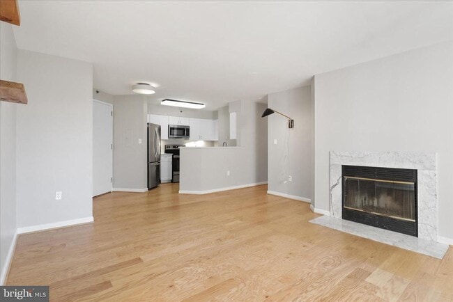 Building Photo - 1230 23rd St NW