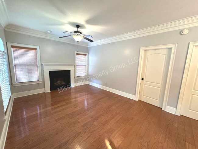 Building Photo - 3BR/3BA For Rent