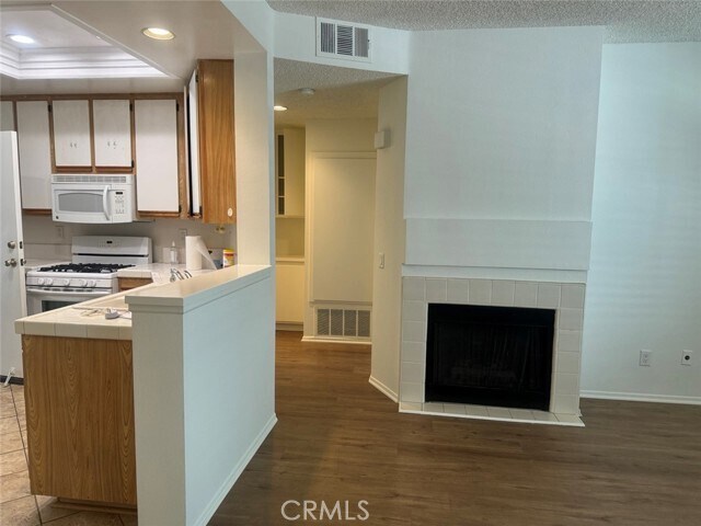 Foto del edificio - 16500 Dundee Ct
