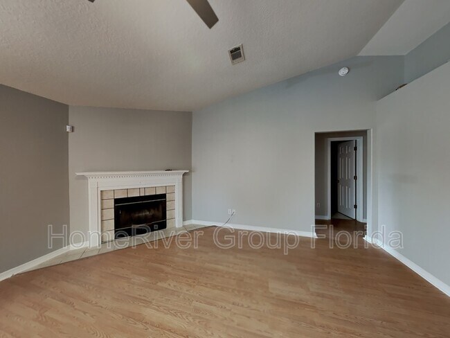 Building Photo - 8029 Grand Bahama Dr