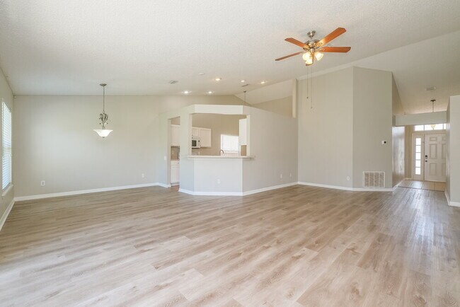Foto del edificio - 10408 Hallmark Blvd