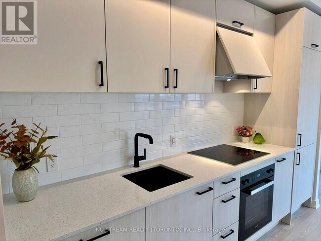 Building Photo - 1 Quarrington Lane