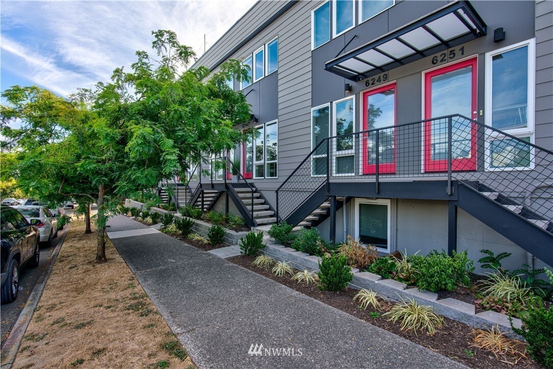 Photo - 6251 8th Ave NW (Seattle, WA)