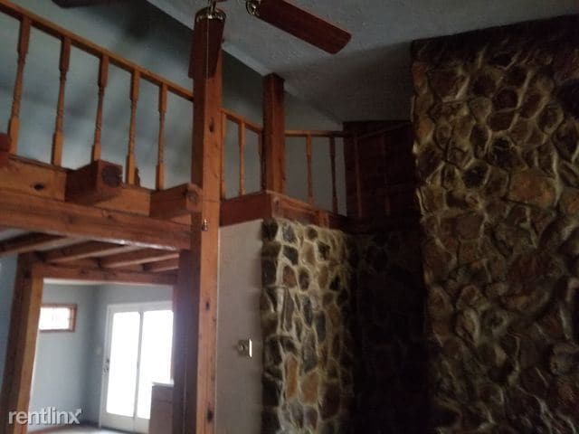 Building Photo - 3 br, 1.5 bath House - 2644 Narrows Branch