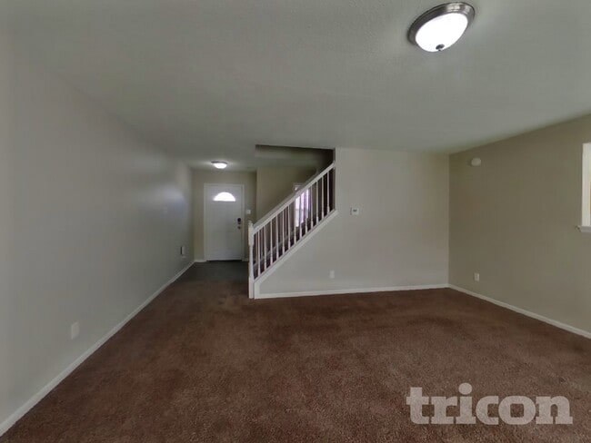 Building Photo - 6245 Monteo Dr