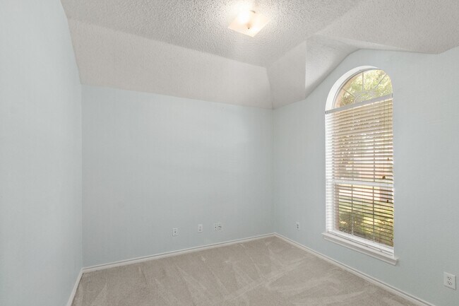 Foto del edificio - 8200 Stern St