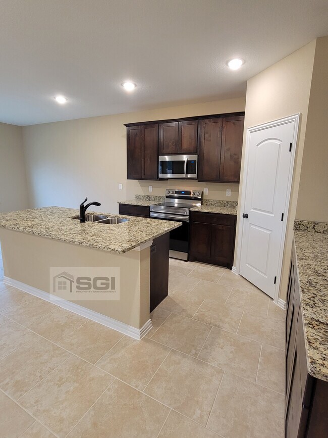 Foto del edificio - Fantastic quality construction 3 bedroom