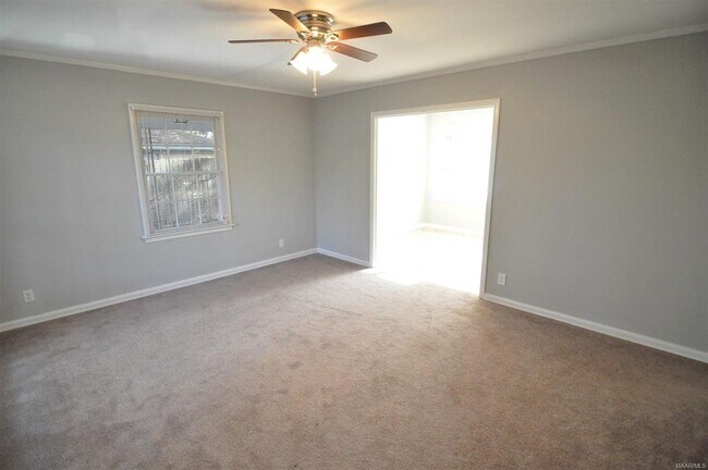 Foto del edificio - 2720 Green Oaks Dr