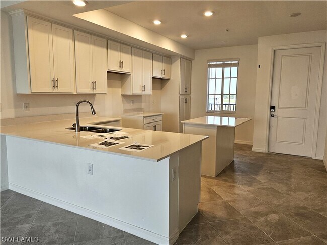 Building Photo - 5715 Double Eagle Cir