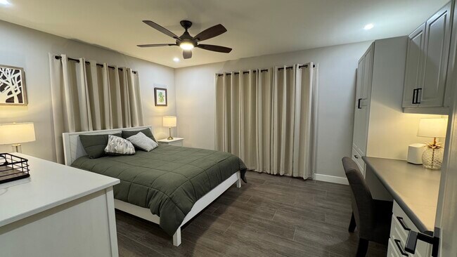 Foto del edificio - 8218 Sunset Rd