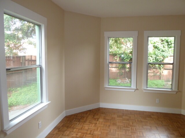 Living room - 1900 10th St
