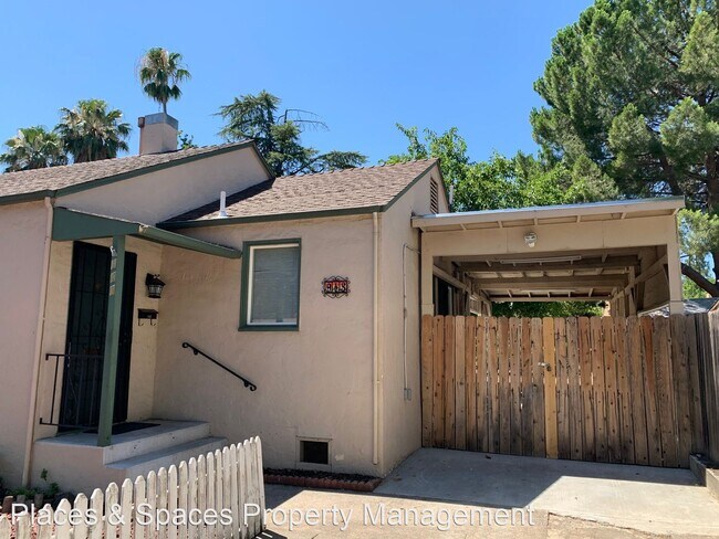 Building Photo - 3 br, 1 bath House - 943 State Street