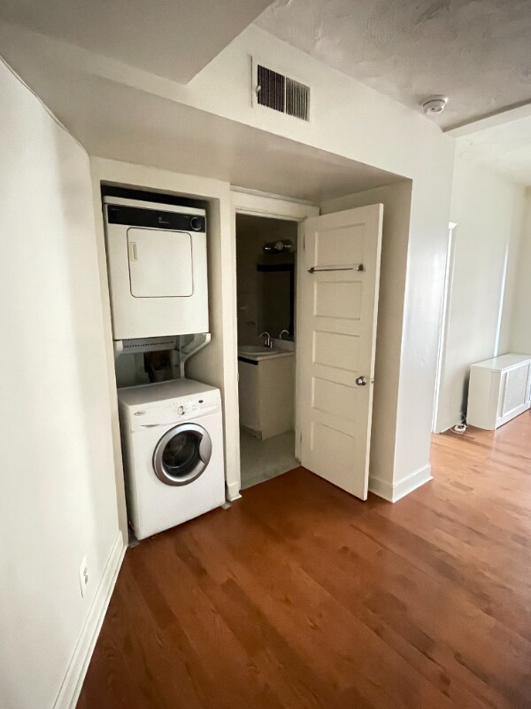 Foto del edificio - 1327 Spruce St
