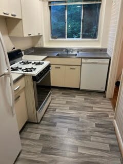 Foto principal - 10500 Montrose Ave