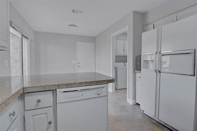 Foto del edificio - 14822 Sopras Cir