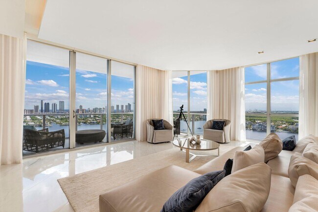 Foto del edificio - 17301 Biscayne Blvd