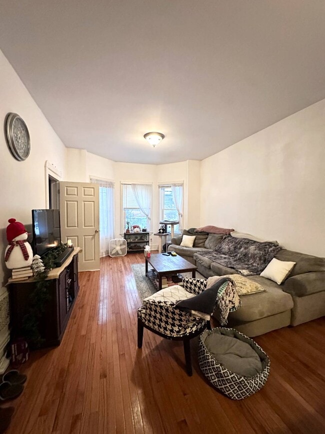 Building Photo - 1050 Wendell Ave