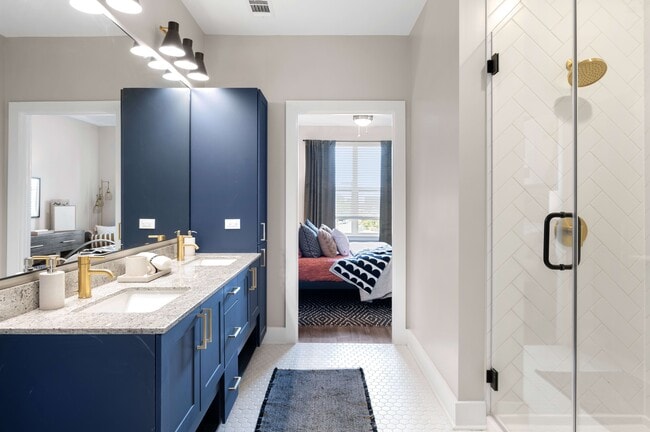 Building Photo - Cortland at the Nations