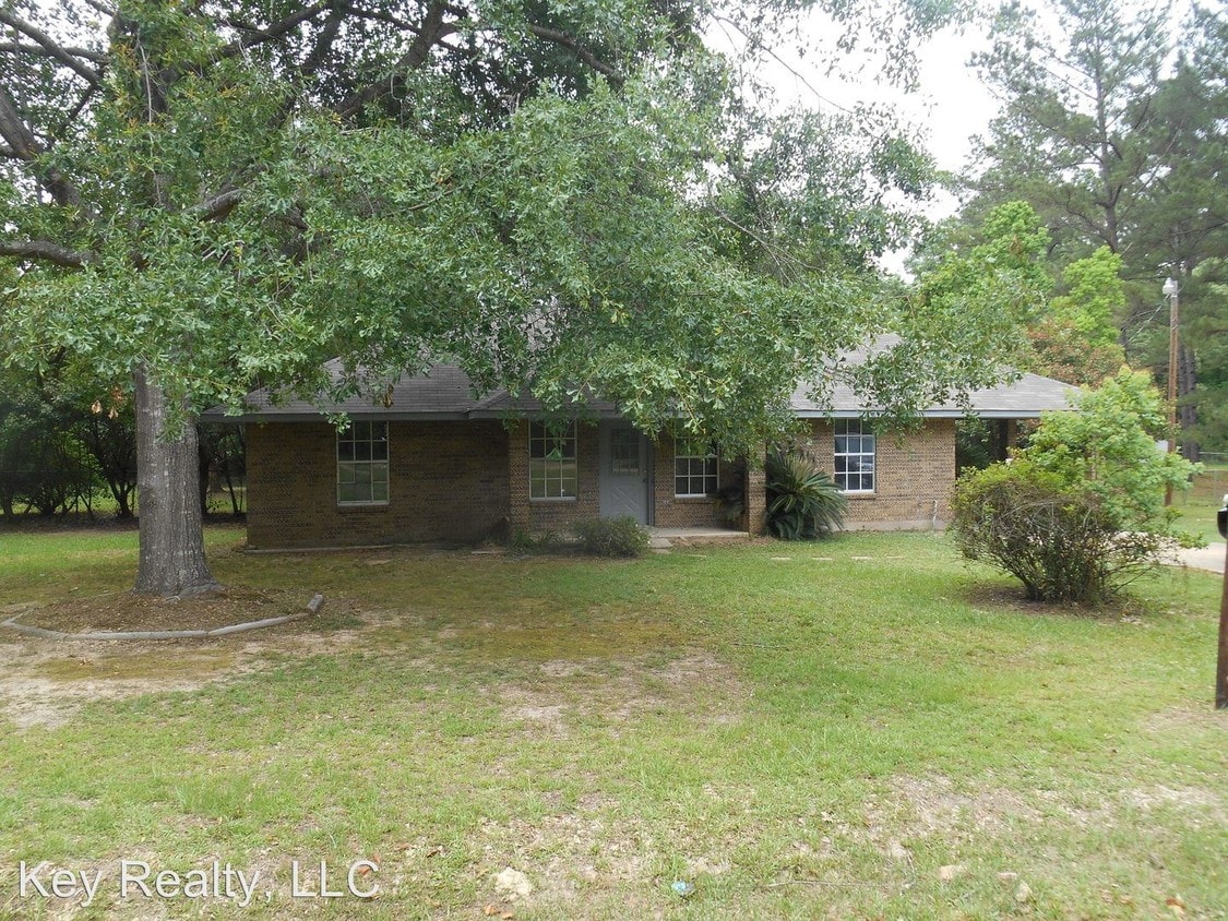 1011 N Sunny Hill Dr, Pineville, LA 71360 House for Rent in Pineville