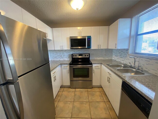 Foto del edificio - 3263 Kirk Rd