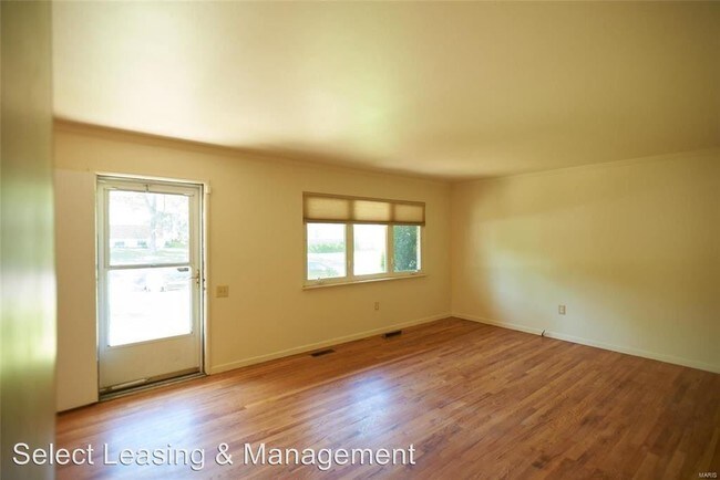 Building Photo - 3 br, 2 bath House - 1400 Paddock Drive