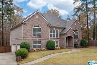 Building Photo - 504 Rolling Hills Dr
