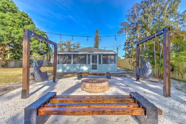 Foto del edificio - 3061 S 10th St