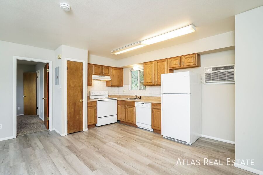 Photo - 1930 W Yampa Street-B