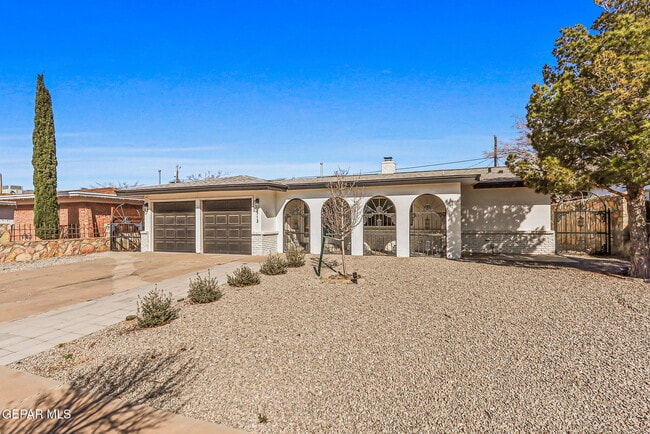 Building Photo - 5713 Creston Ave