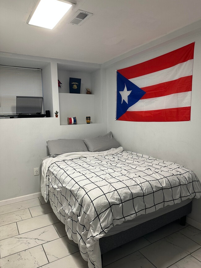Foto del edificio - 4315 River Rd NW