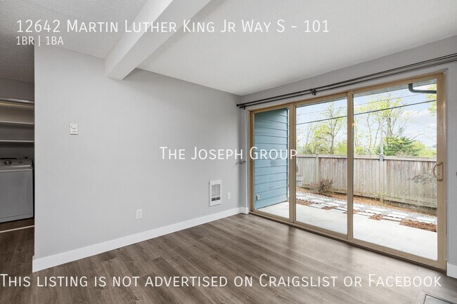 Building Photo - Newly renovated 1 bed/1 bath in Seattle!