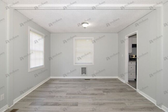 Foto del edificio - 2313 Henry Cir