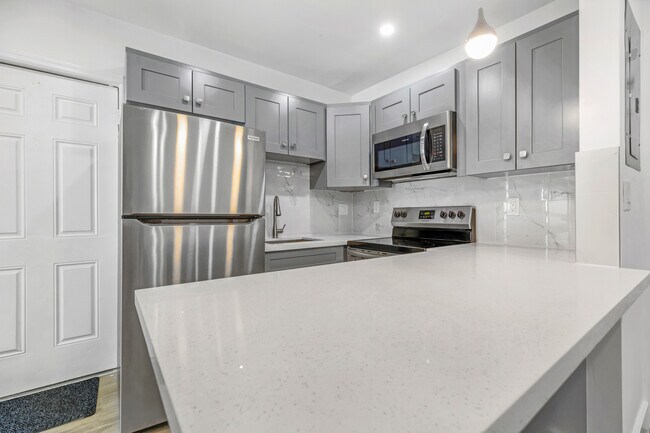 Foto del edificio - 1648 SW 7th St