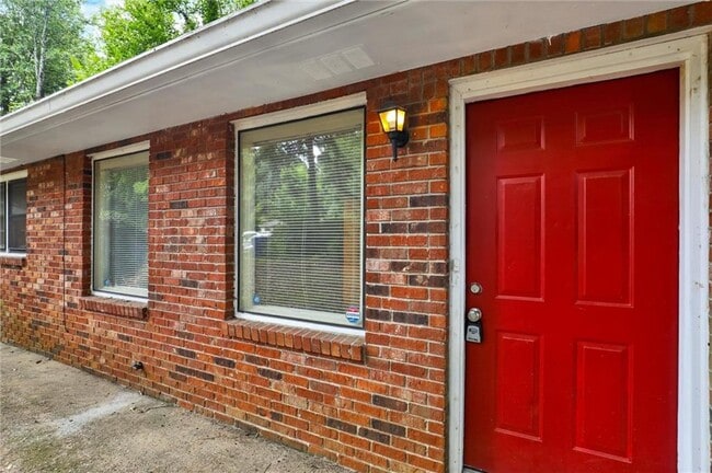 Foto del edificio - 4371 Springwood Terrace