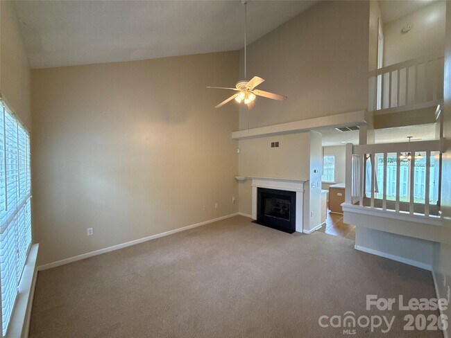 Foto del edificio - 15318 Brynfield Dr