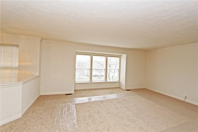 Building Photo - 8705 Lost Valley Dr