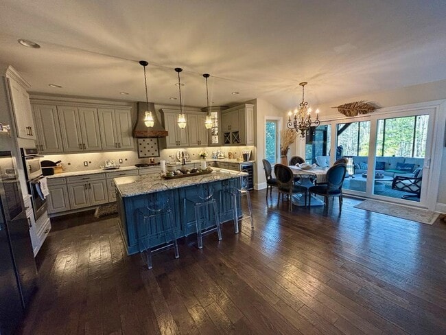 Building Photo - 5021 Flowering Peach Rd