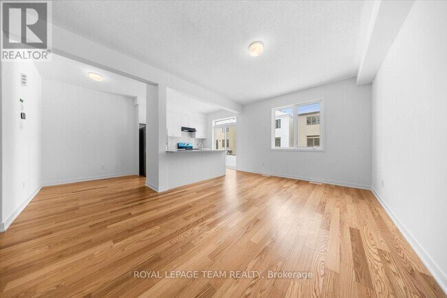 Building Photo - 737 Tincture Pl