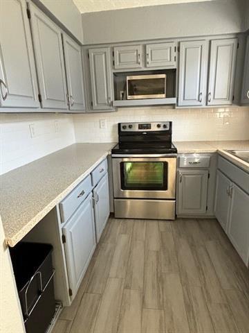 Building Photo - 2733 Silver Creek Dr