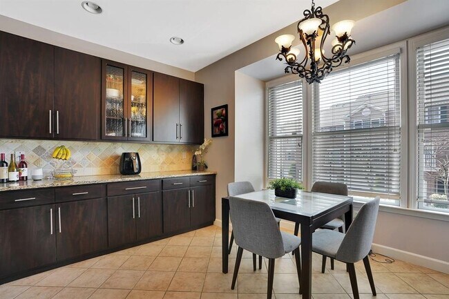 Foto del edificio - 428 Newburgh Ct