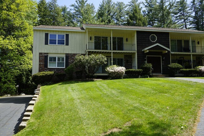 Building Photo - 50 Blueberry Ln