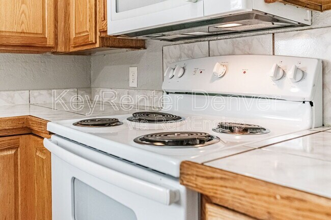 Foto del edificio - 4560 Eureka Ct