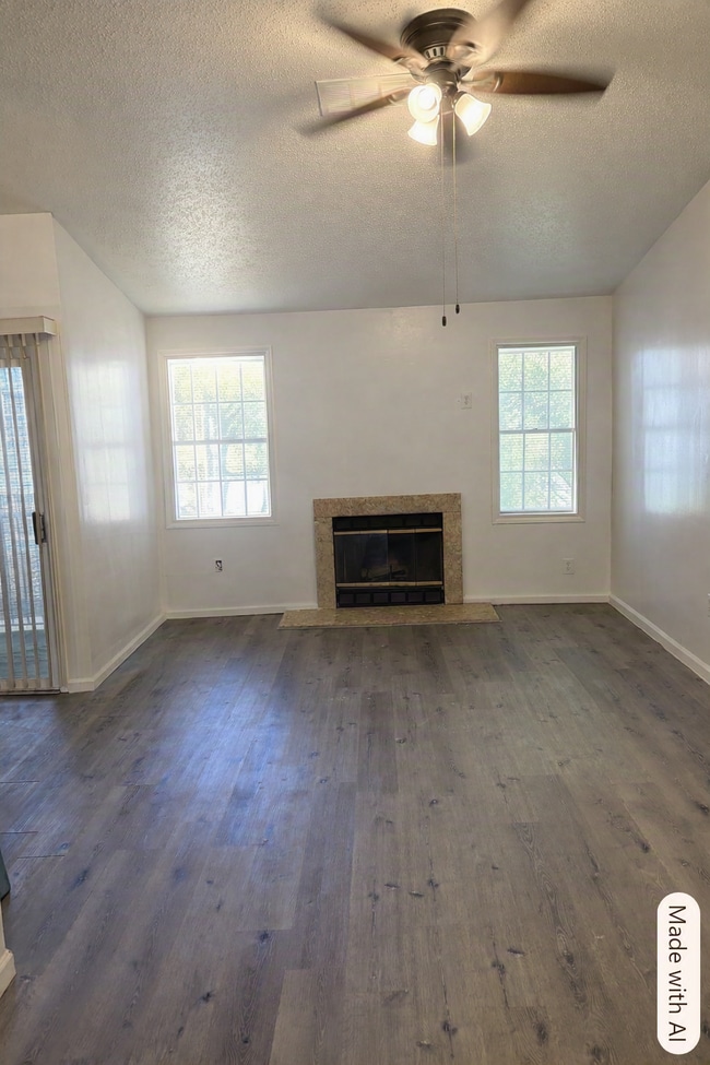 Living room - 931 Edpas Rd