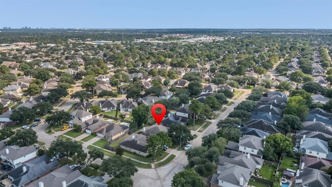 Foto del edificio - 3830 Landon Park Dr