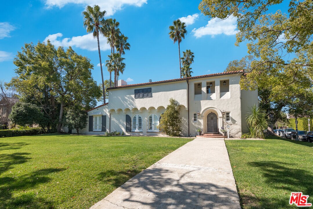 Primary Photo - 401 S Las Palmas Ave